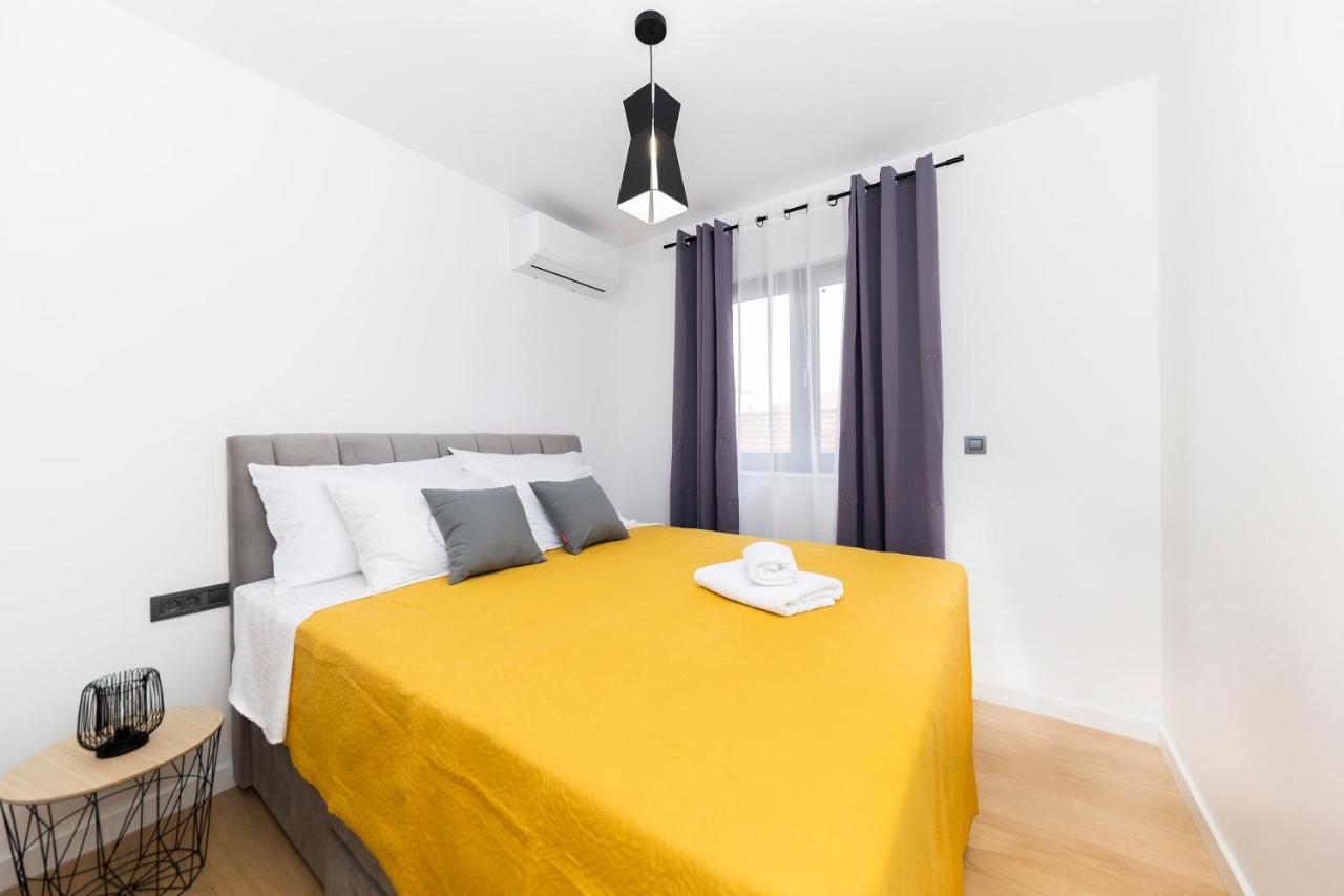 Apartment Marianne , Parking Free , 2 Bedroom & 2 Bathroom , Modern & Cozy Zadar Bagian luar foto