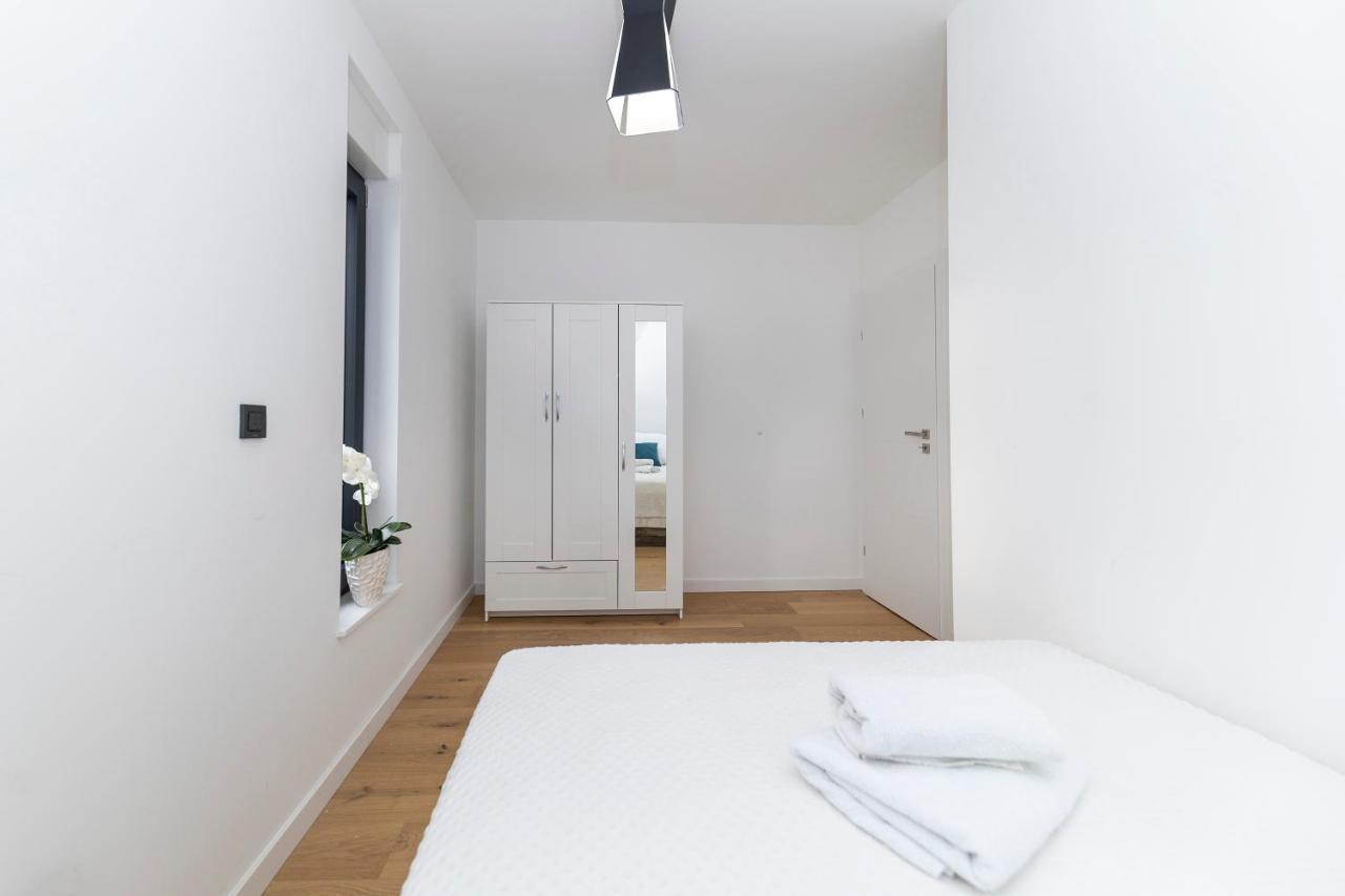 Apartment Marianne , Parking Free , 2 Bedroom & 2 Bathroom , Modern & Cozy Zadar Bagian luar foto