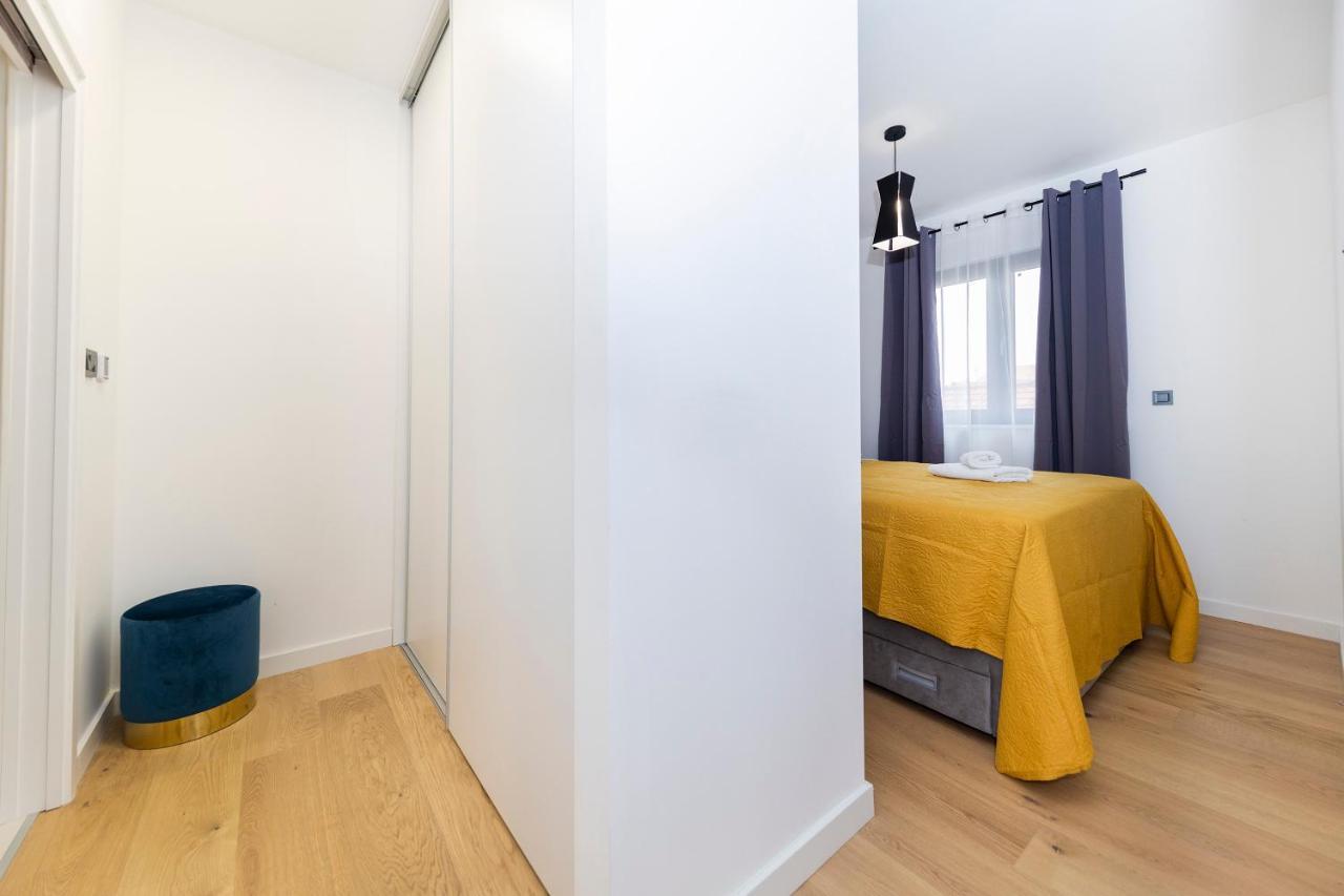 Apartment Marianne , Parking Free , 2 Bedroom & 2 Bathroom , Modern & Cozy Zadar Bagian luar foto